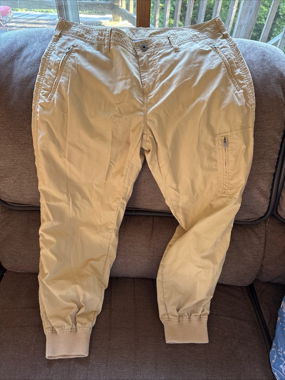 Woman’s Gramicci Nylon Cargo Jogger Hiking Outdoor Size 8